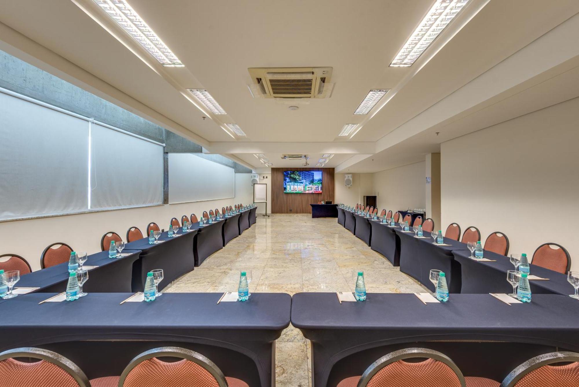 K Hotel Гоянія Екстер'єр фото