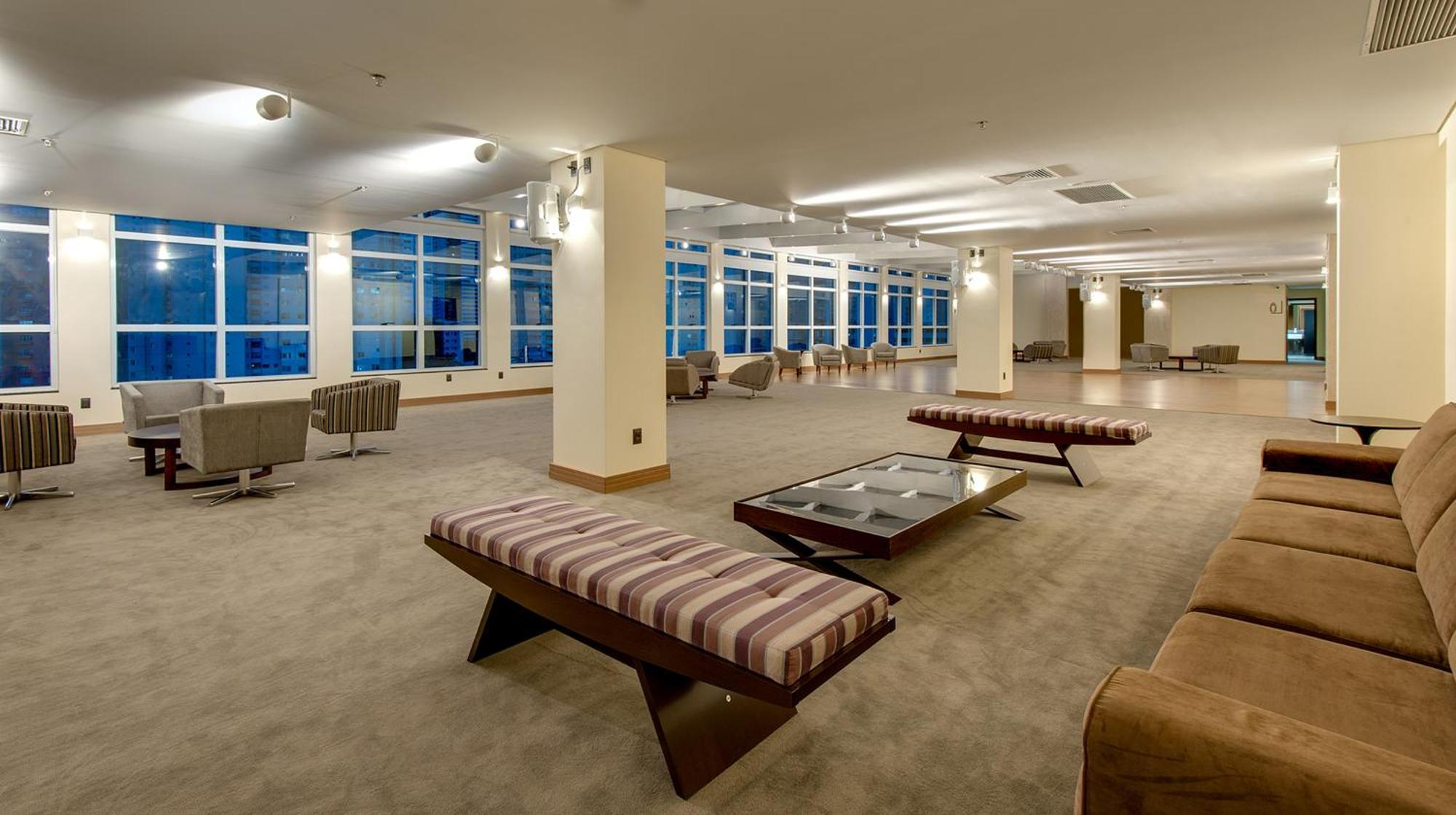 K Hotel Гоянія Екстер'єр фото