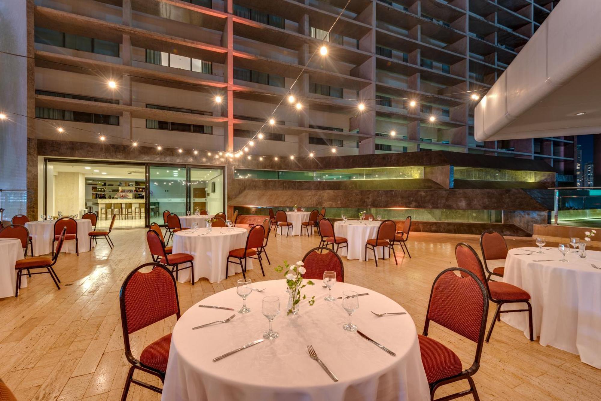 K Hotel Гоянія Екстер'єр фото