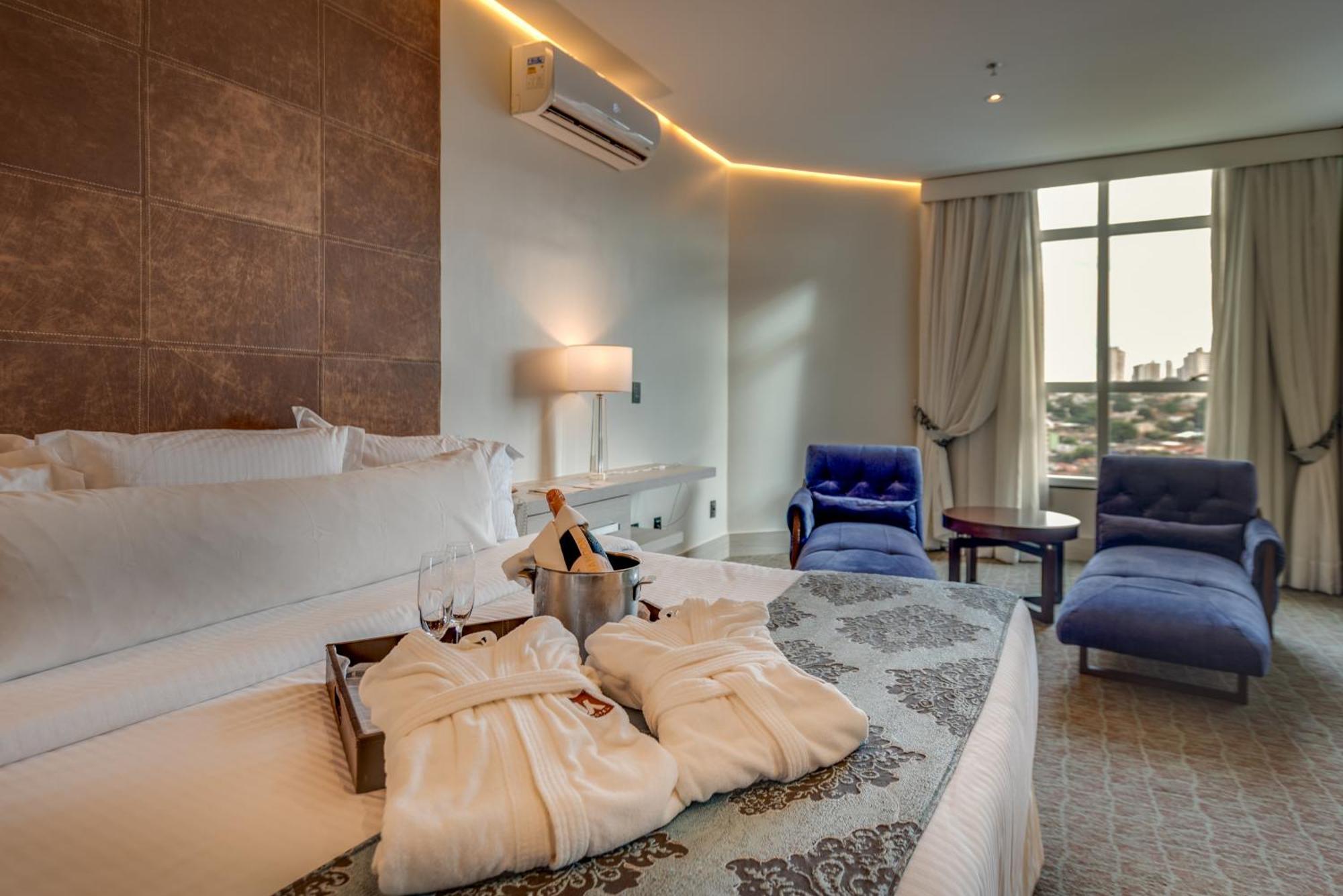 K Hotel Гоянія Екстер'єр фото