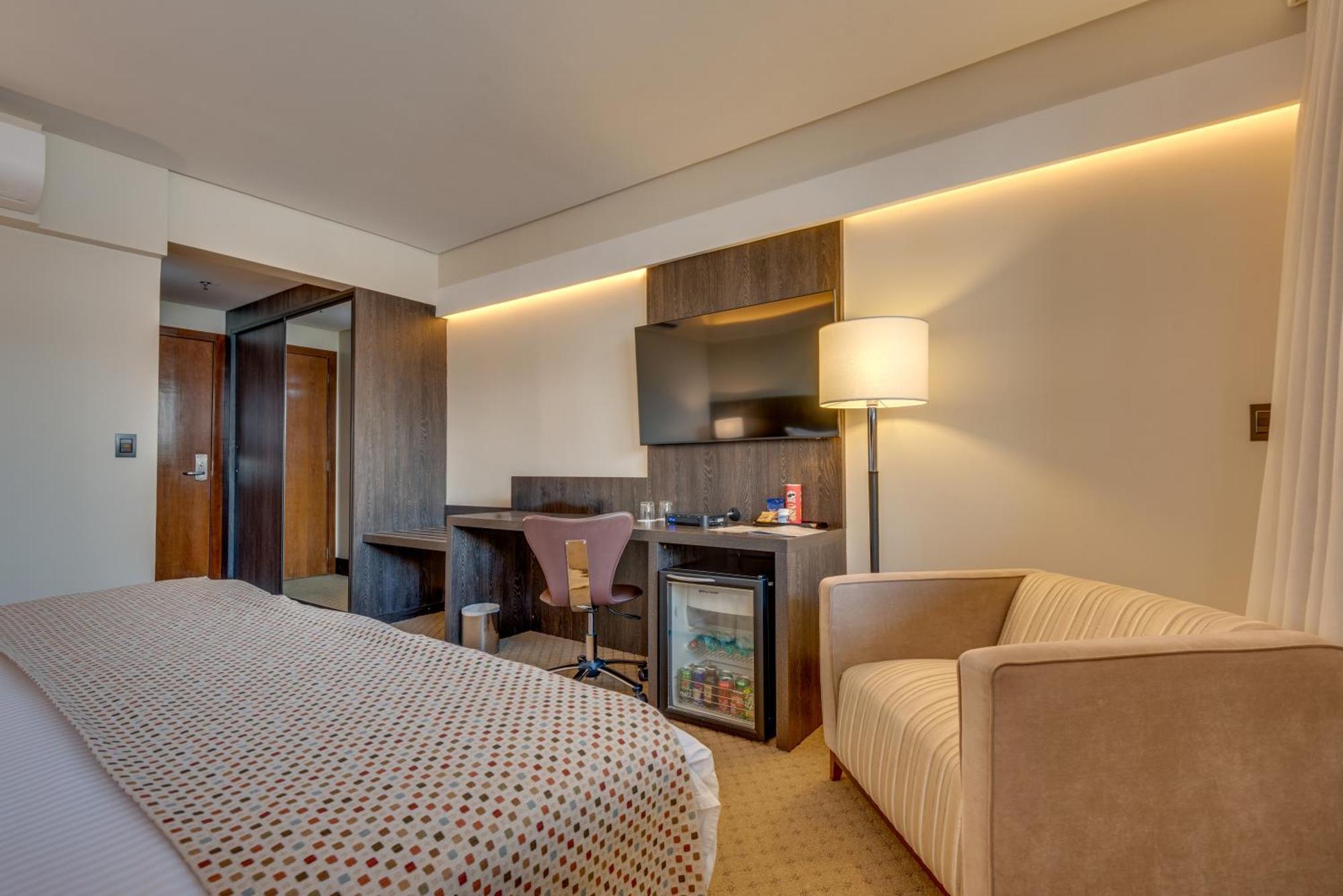 K Hotel Гоянія Екстер'єр фото