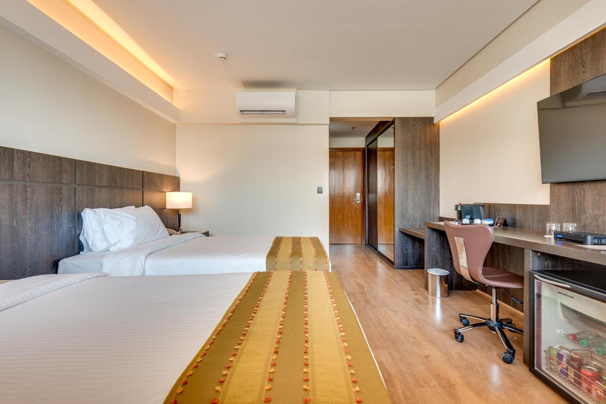 K Hotel Гоянія Екстер'єр фото