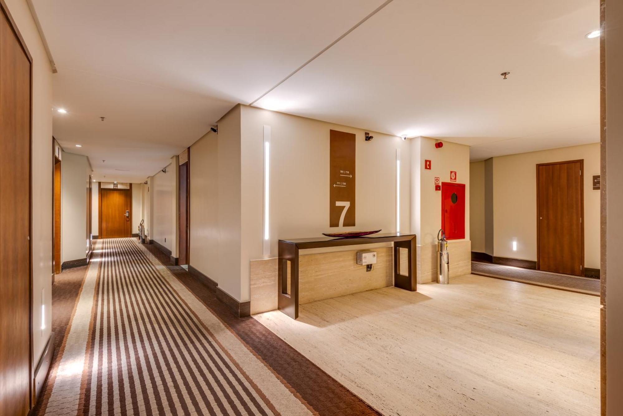 K Hotel Гоянія Екстер'єр фото